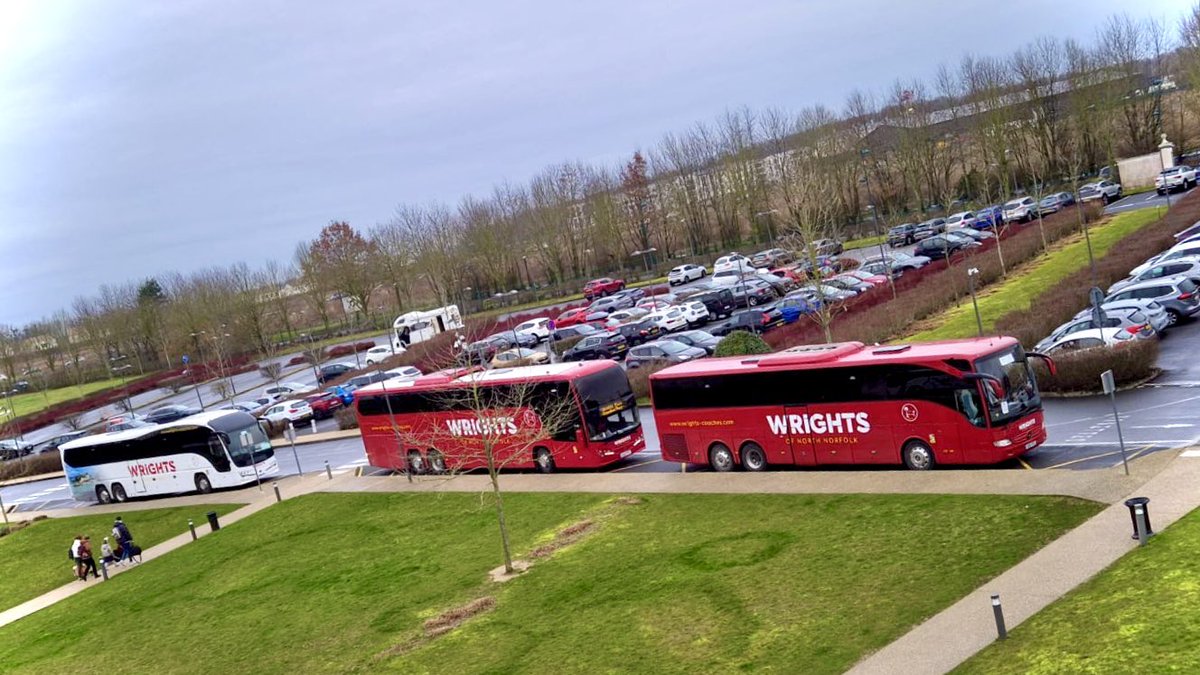 👀 Imagine going to #Disneyland for the weekend; filled with excitement, wonder and amazement about what you’re going to see… You draw back the curtains on a Sunday Morning, and what greets your eyes… These absolute beauties! 😍 #TravelTheWrightWay