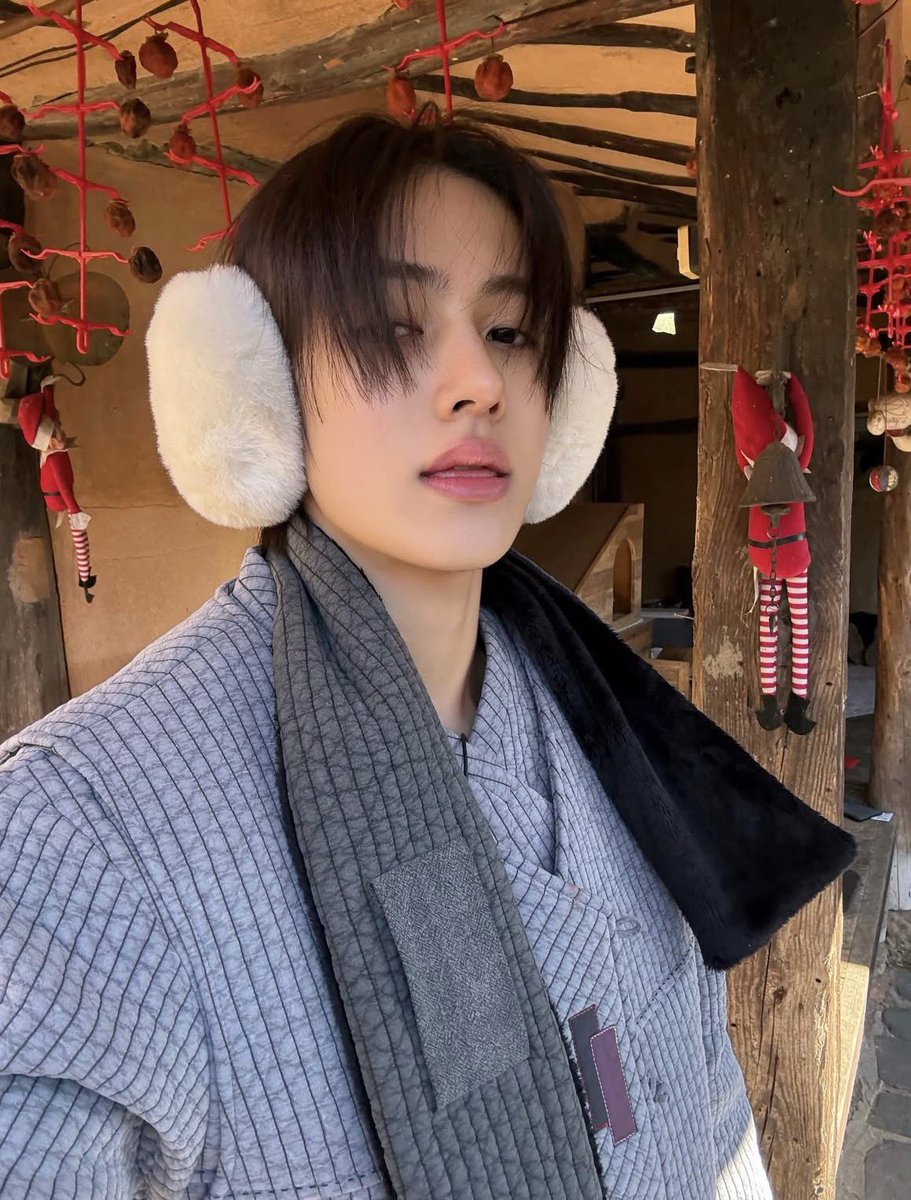 나비 tweet media