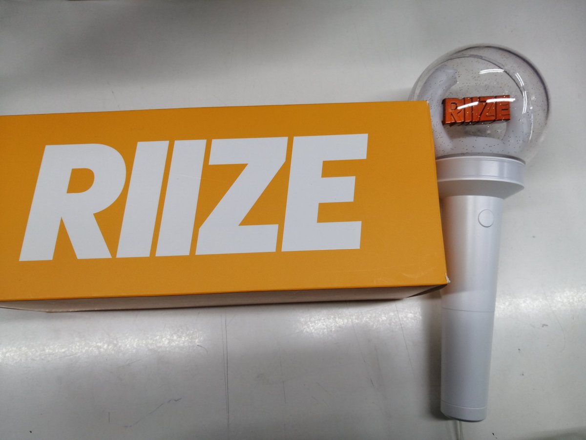 RIIZE RIIZE ペンライト、東京ドームうちわ、ランダムトレカ