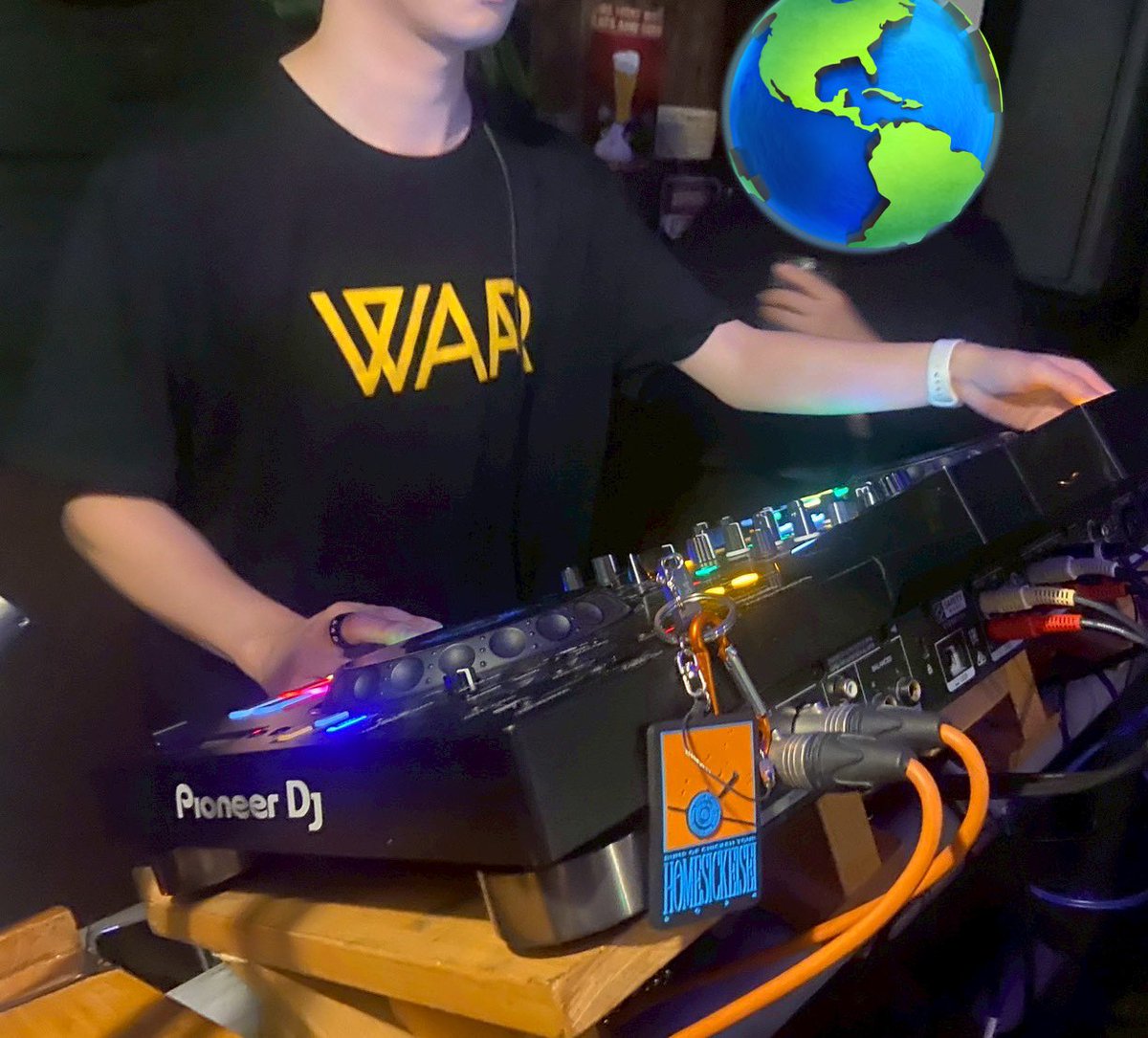 今年の目標の１つだった「お客さんの前でDJする」達成！
今回はチルい感じでしたが、展開や構成を考えるの楽しすぎた。
これからもっとPOP/ROCKのDJイベントに足を運んで、勉強させてもらったり、仲間を増やしたりしたいなと思ってます！お気軽にお声がけください！！

#Cからはじまる
#バーCスタ