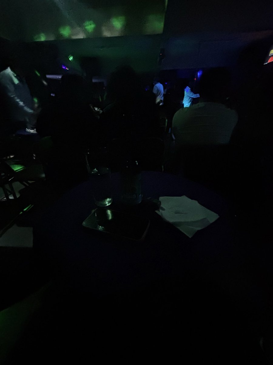 IvAl9669's tweet photo. @ClubStudioSw conociendo nuevos lugares https://t.co/h2FoPkupfR