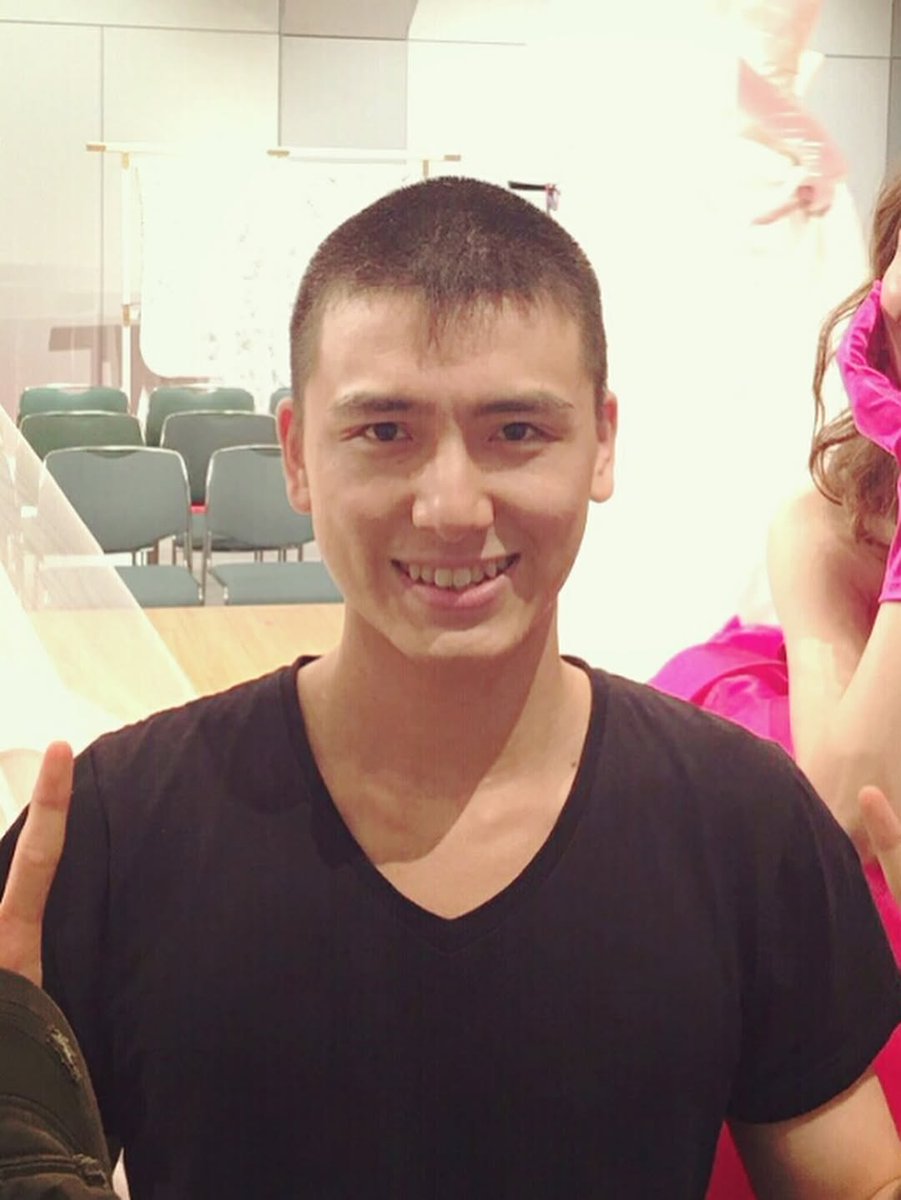 요즘 유행하는 두쫀쿠입니다.