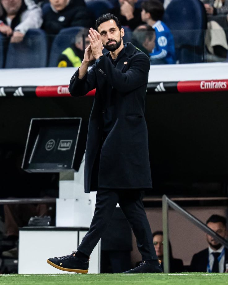 🚨 Arbeola 🗣on Real Madrid's Laliga loss:

"From the little I saw, there may have been a foul in the build-up. Two very tight offside calls went against us."

We lacked speed. Against any low block, you have to move the ball more quickly. We need to be able to get past defenders