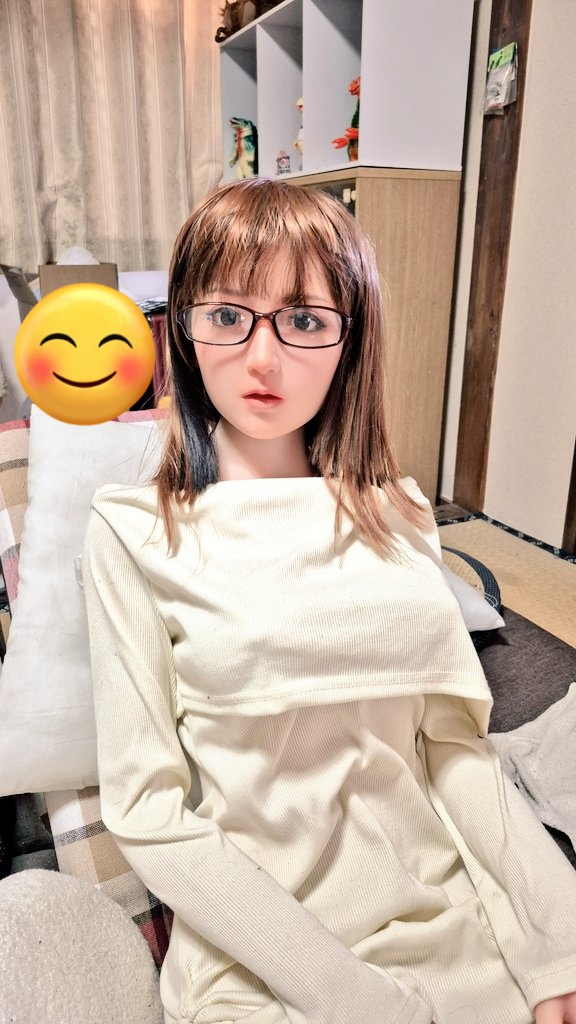 hide09378411's tweet photo. 奈緒ちゃんに眼鏡つけてみた！☺️ https://t.co/QSTm4vnLK0