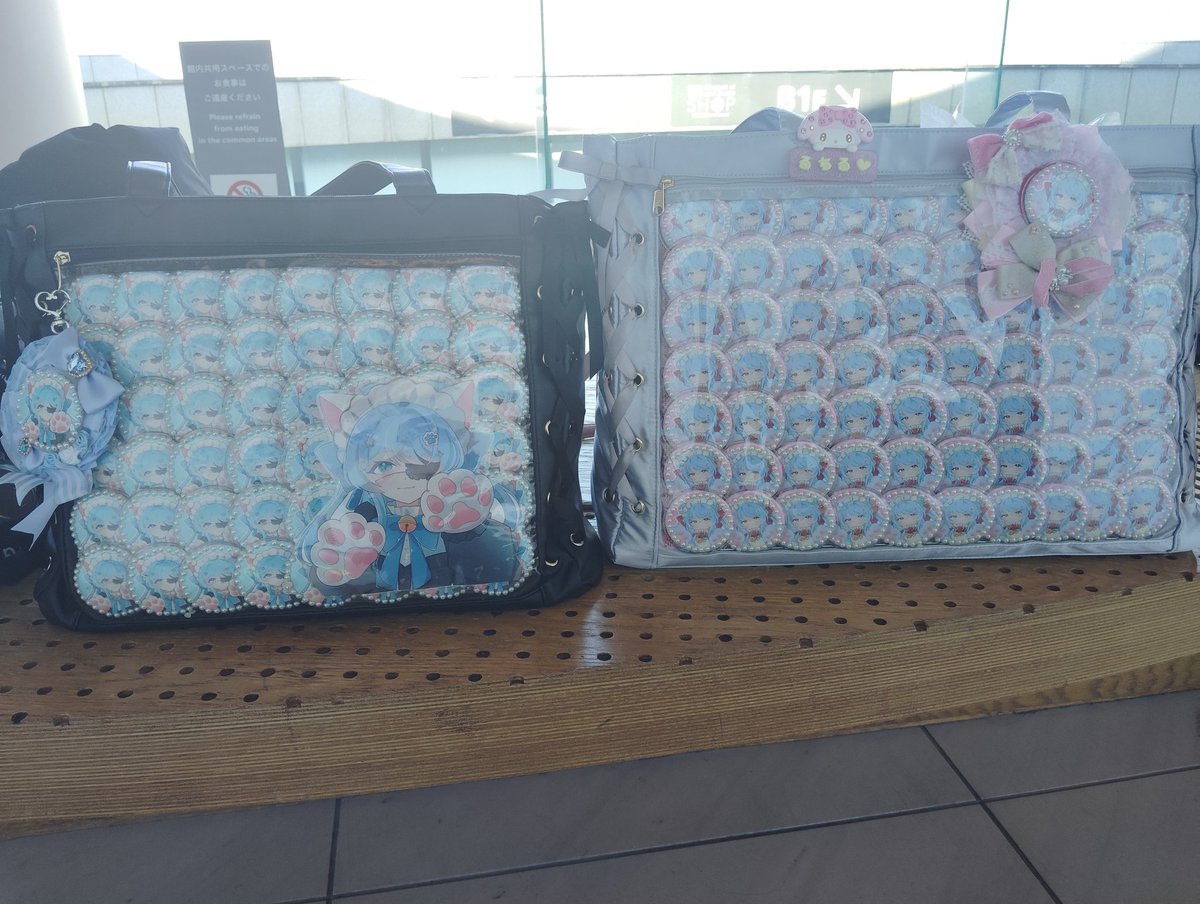 めっちゃ頑張ったから私とみゃーちゃんの痛バ見て 本当に頑張って作り