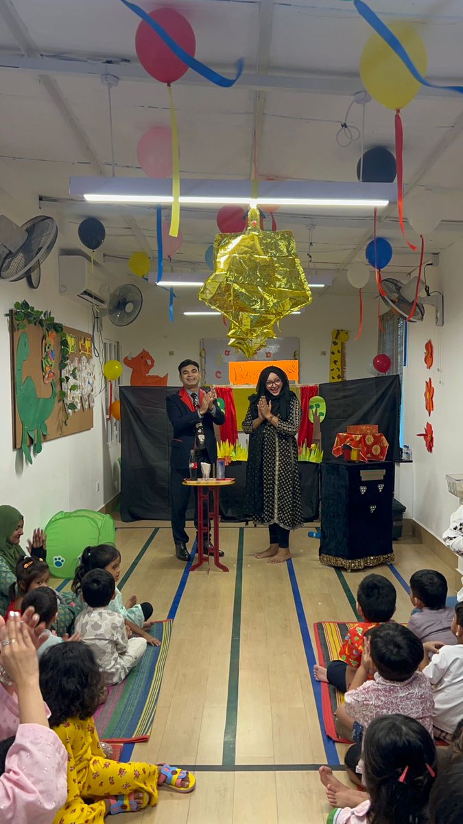 OmorSharif01's tweet photo. 🪄 Children friendly Magic Show in Bangladeshh🌹!
🔍To know more search Google Images:- Omar Sharif Bangladesh/ Children friendly Famous Magician. #Children #Friendly #MagicArtist #MagicianDhaka #MagicianBangladesh #FamousMagicianBangladesh https://t.co/Ghnv1U3sKi