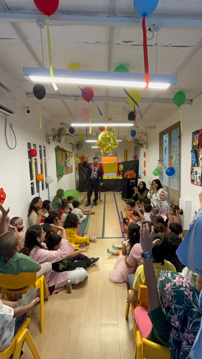 OmorSharif01's tweet photo. 🪄 Children friendly Magic Show in Bangladeshh🌹!
🔍To know more search Google Images:- Omar Sharif Bangladesh/ Children friendly Famous Magician. #Children #Friendly #MagicArtist #MagicianDhaka #MagicianBangladesh #FamousMagicianBangladesh https://t.co/Ghnv1U3sKi