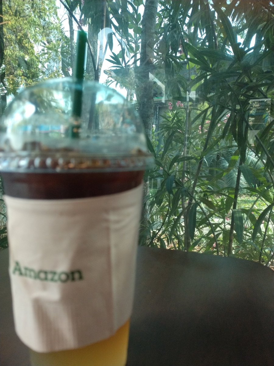 อั้น tweet media