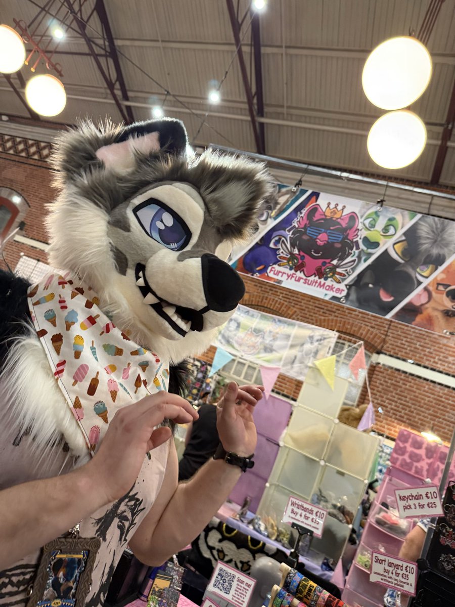 🐾 👑FurryFursuitMaker 👑🐾 tweet media