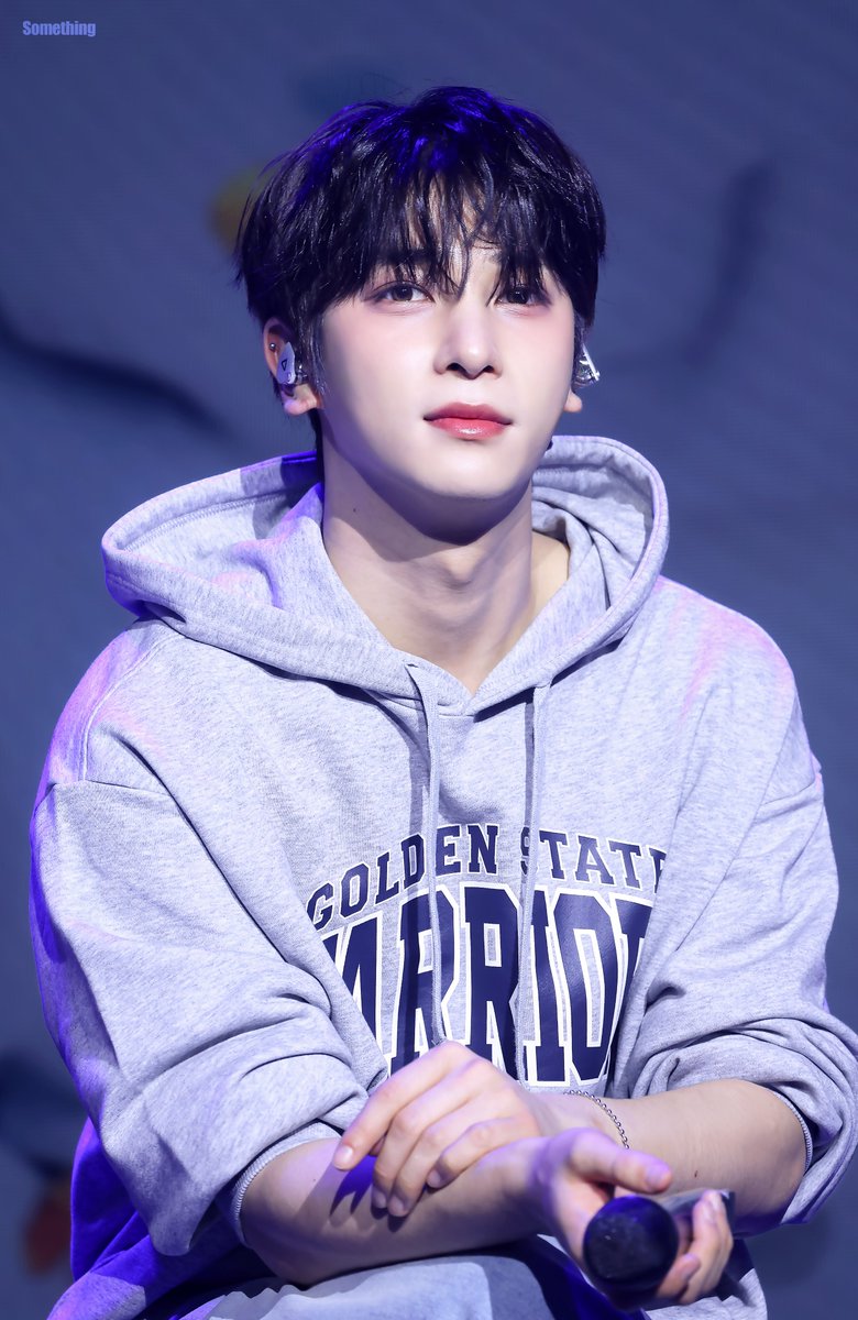 𝙎𝙤𝙢𝙚𝙩𝙝𝙞𝙣𝙜 𝙂𝙄𝙁 tweet media