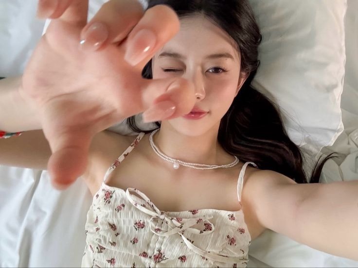 Base umum bisa follow @cornerfess tweet media