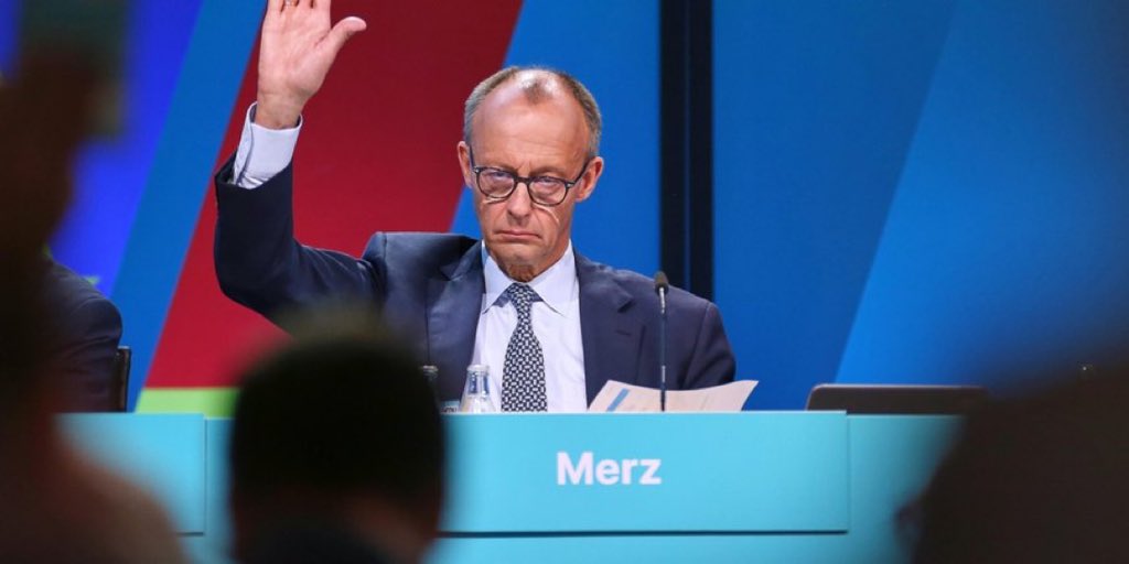 ÚLTIMA HORA: El partido del canciller alemán Friedrich Merz exige unánimemente el fin de la financiación de la UNRWA. Moción del Congreso de la CDU 2026: «Alemania y la UE deben suspender el apoyo a la UNRWA... Las investigaciones han confirmado una estrecha relación entre la