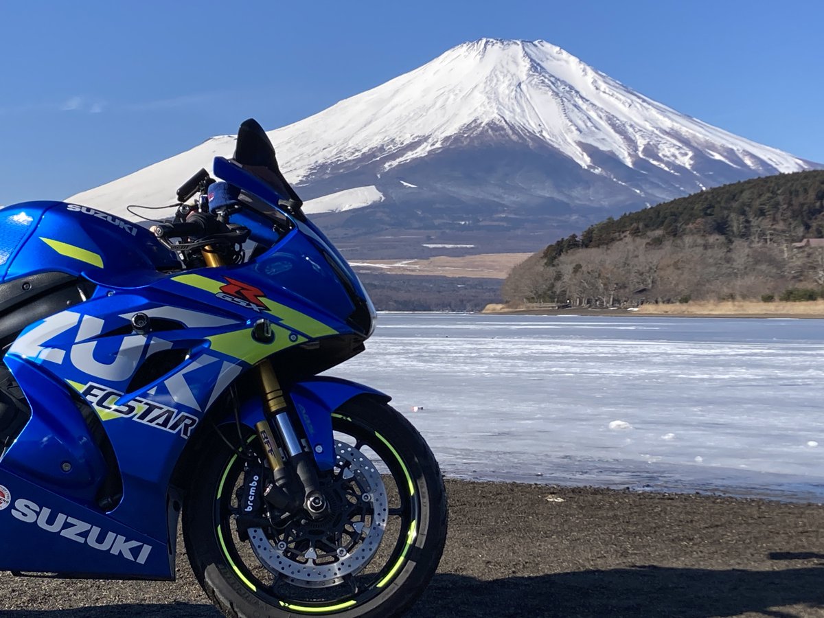 雨じゃん… 風もえらく強いし…