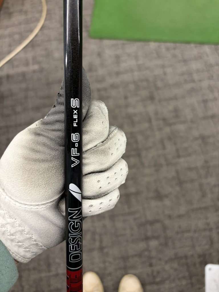 お前みたいな青二才は46インチやめろ 45だ と言われたので借りました🥺