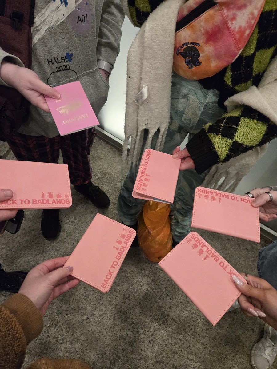 Izzy IS GOING BACK TO BADLANDS🌵 tweet media