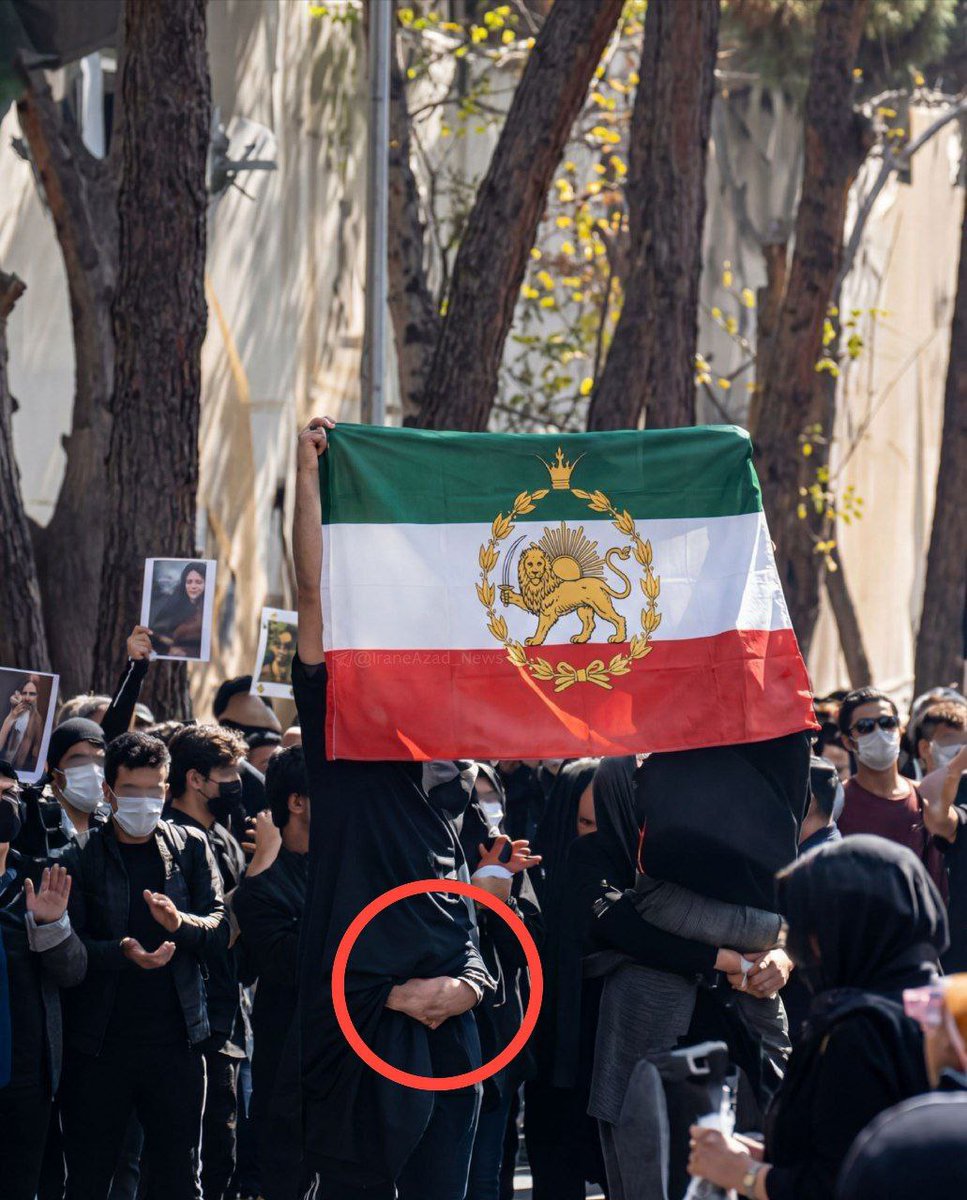 🟥 ☫ 🟩arezoجمهوری اسلامی ایران tweet media