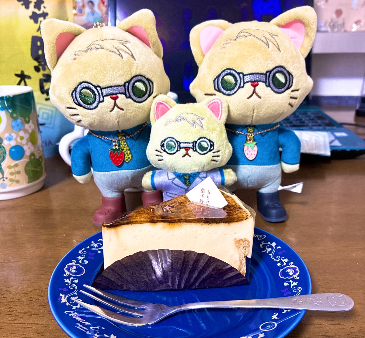 にゃんにゃんにゃんの日でしたので、我が家のにゃんにゃんにゃんたちと。