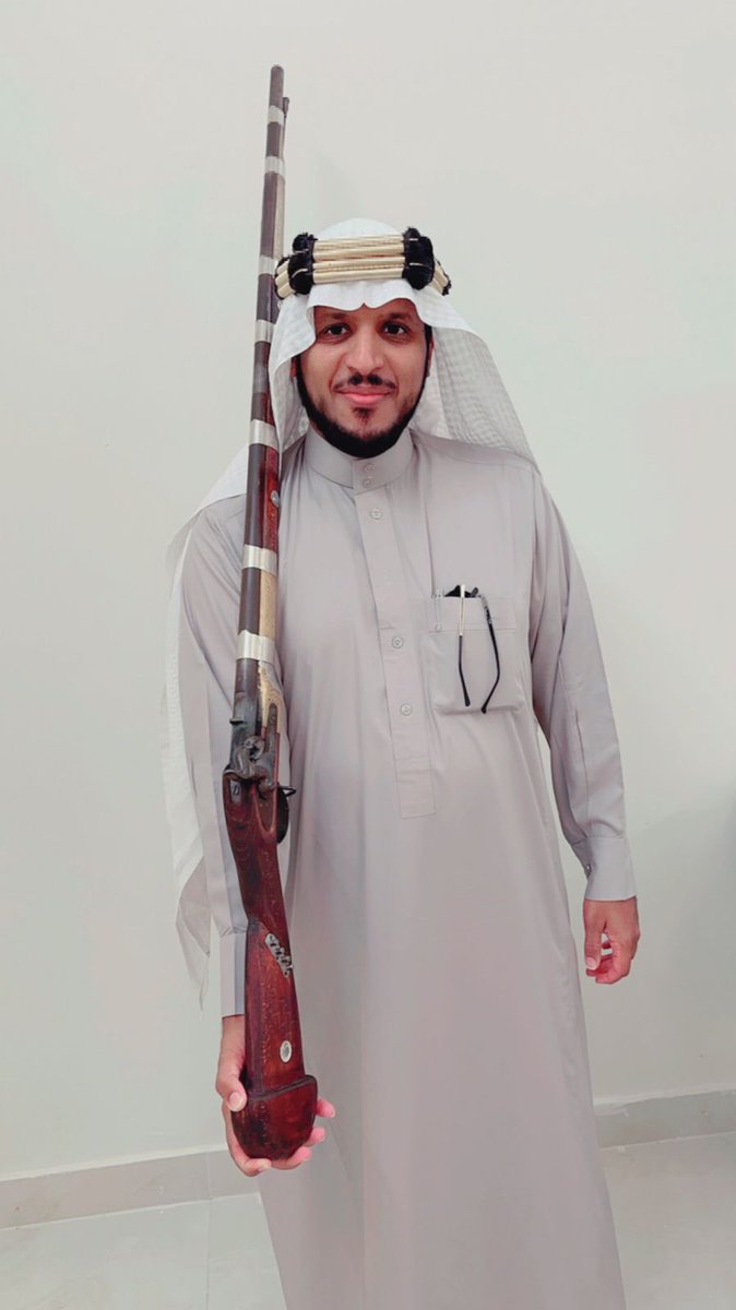 raid1200's tweet photo. نحتفل نحن السعوديين بيوم عظيم في قلوبنا  
#يوم_التأسيس، ذكرى وضع الحجر الأساس لأعظم حكايات الوحدة والبناء.
ثلاثة قرون من المجد بدأت، وتستمر اليوم في وطنٍ يصنع المستقبل.. 
حفظ الله أمننا، وأدام عزّ قيادتنا 🇸🇦
 رائد فيصل الاحـمـدي ابو عاصم 
 #مفضلتي_رائد_الأحمدي https://t.co/JUmF8DjWES