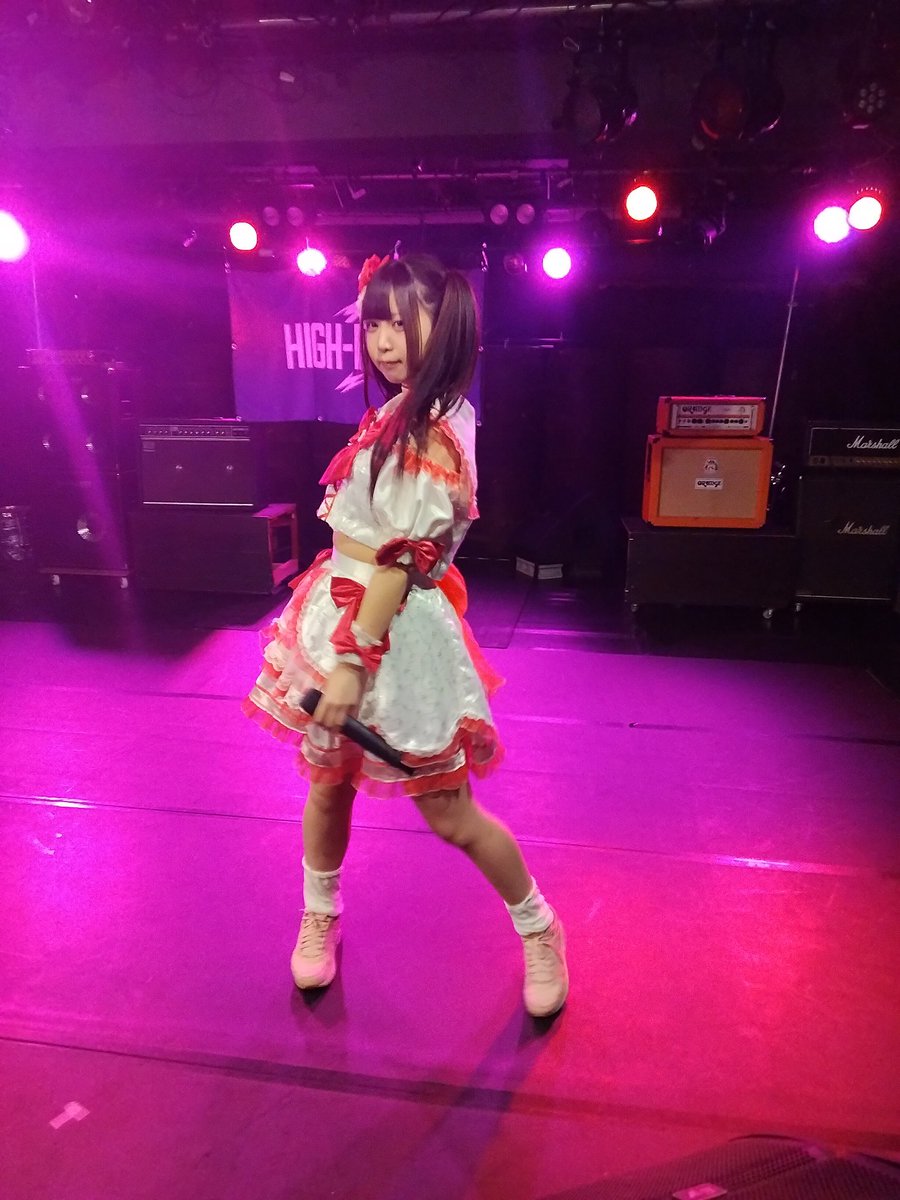 tamagofutatabi's tweet photo. #岡山ライブハウスARK
#HIGHFLAG
#紅葉学院
#うゆは牛乳
去年生誕祭行けずにやっとプレゼント渡せた。ずっと会いたかった
うゆはありがとうm(_ _)m大好き❤ https://t.co/Xo19vyzrQC