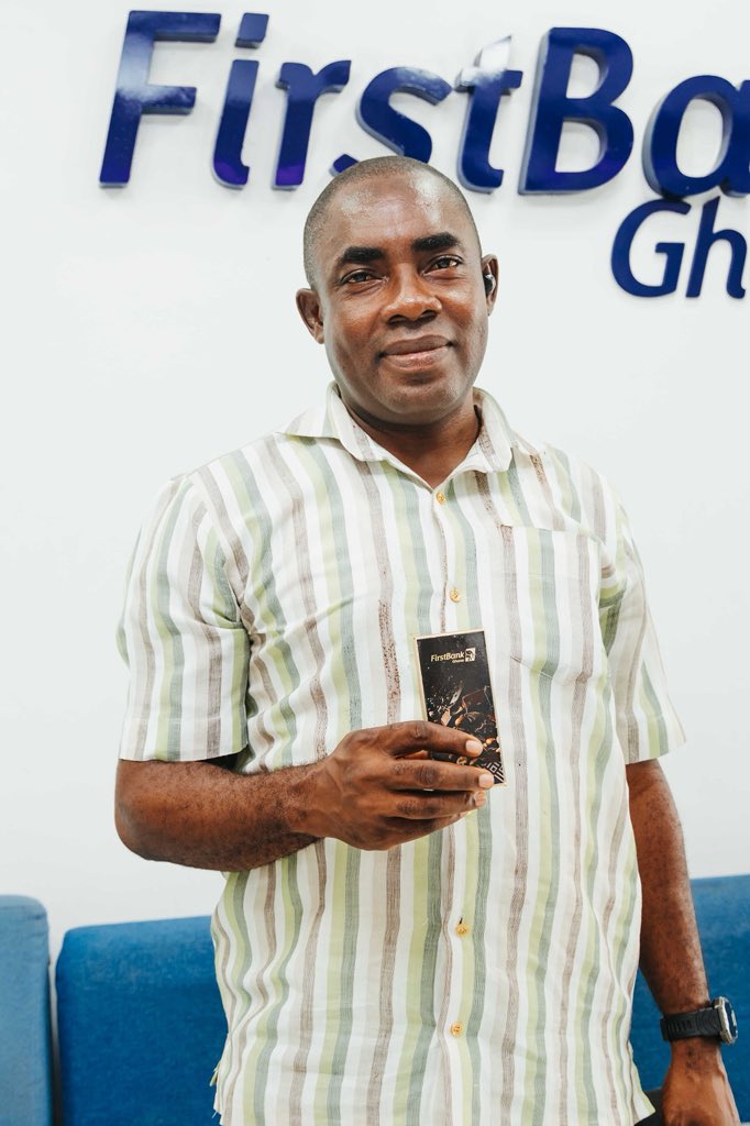 Sweet moments, sweeter relationships. on Valentine’s Day, FirstBank Ghana shared chocolates with some of our amazing customers, a small token of appreciation for your continued trust and loyalty. Thank you for choosing us every day. 

#YouFirst #FirstBankGhana #Valentinewasgood