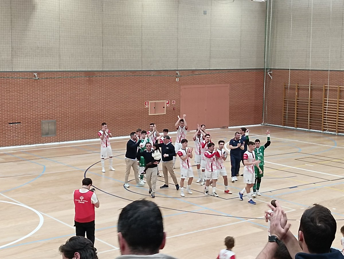 ⚽ Partido más que nervioso entre <a href="/CDLeganesFS/">C.D. Leganés Fútbol Sala</a> y <a href="/ua_ceuti/">Unión África Ceutí</a> con puntos decisivos en juego de cara a la permanencia. Triunfo importantísimo del Lega en los últimos minutos del partido. 
#Uleg #SentimosLeganes