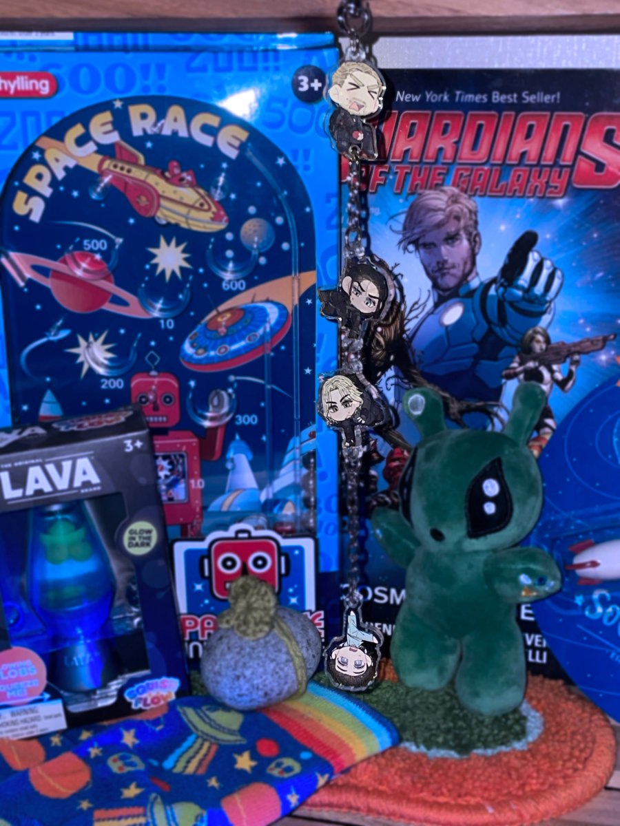 요!!! 썬더볼츠*옥스저장소대롱키링 나눔합니다🌟

교류회 발주 후 4개 정도 남아 Rt 추첨 나눔합니다!!!
추첨은 2월 28일에 할게요..!
(((인기 없으면 더 빨리 당발 할 수도….)))