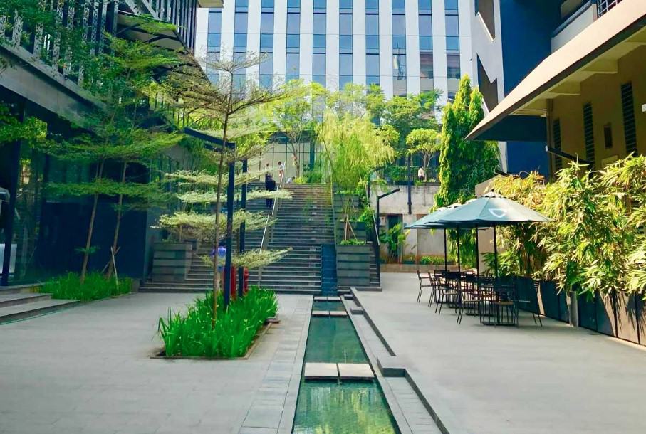 BitsSolutions4's tweet photo. Our Beautification Awards serve to recognize businesses that have gone above and beyond with the beautification and maintenance of their STOREFRONTS and SURROUNDING AREAS.

#CommercialBeutification
#StandardBusinessSystems
#BusinessSystems https://t.co/BiTF7wnBhz