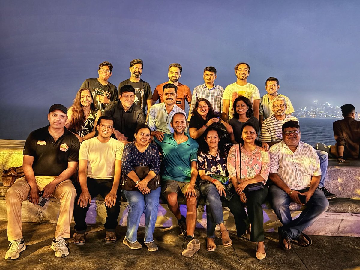 Sanity Holidays(Tejas Kulkarni) tweet media