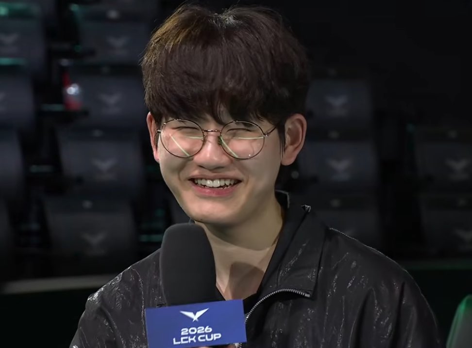 Dear 🦌 tweet media