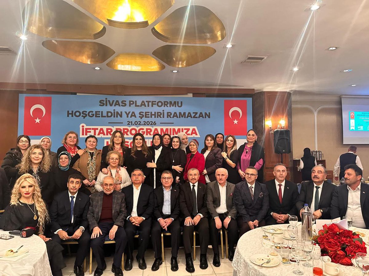 Sivas Platformu tarafından düzenlenen iftar programına katıldım.  Hemşerilerimizi buluşturan sayın milletvekilimiz <a href="/bbismailerdem/">İsmail Erdem</a> ve organizasyonda emeği geçenlere teşekkür ediyorum.