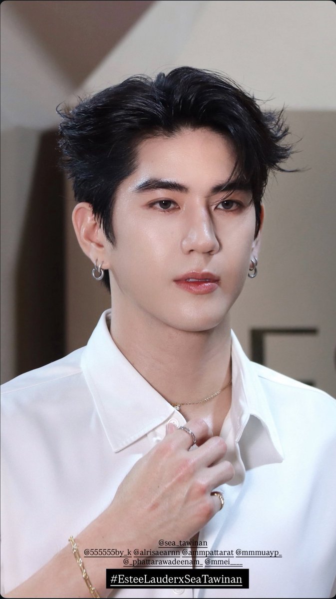 [02.22.2026]

🖤🤍

IGs: tong_sutipat update ✨

STAY IN SEA TAWINAN
#EsteeLauderxSeaTawinan