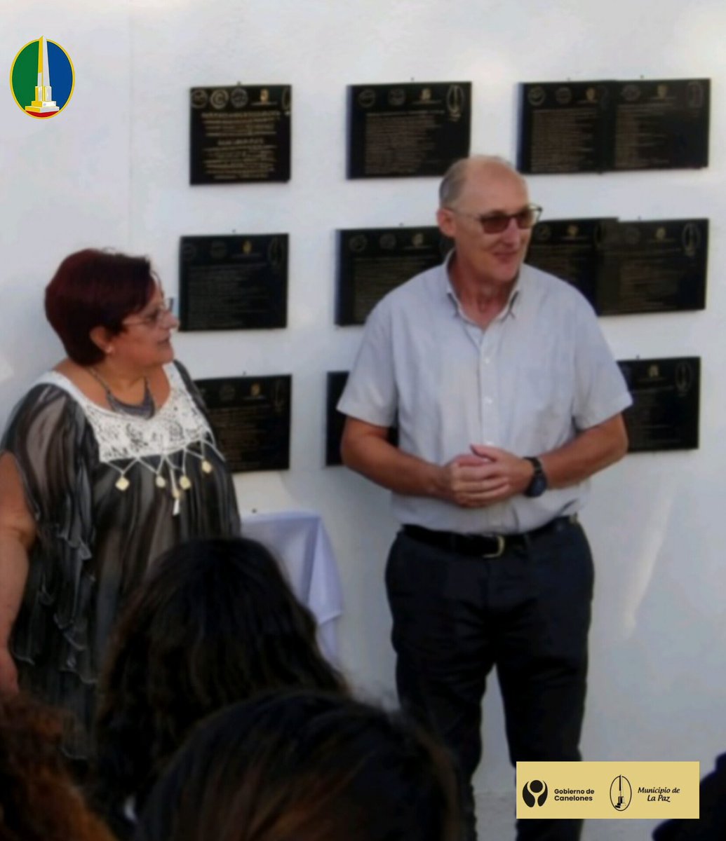 NotasCulturales's tweet photo. Ayer tuve el honor de acompañar los festejos del 154° aniversario de la ciudad de La Paz, en la inauguración de la placa 2026 del Espacio Cultural del Artista.
Agradezco profundamente a la Comunidad Literaria Versos Compartidos, a la Comunidad Artística Esquina Cultural La Paz, así como al Gobierno Departamental de Canelones @IdCanelones y al Municipio de La Paz,  encabezado por su alcalde Juan Tons, por impulsar y acompañar estos espacios que reconocen y fortalecen el trabajo cultural y artístico.
Es una alegría compartir esta distinción junto a escritoras, escritores, artistas y referentes culturales de distintos puntos del país, formando parte de una instancia que celebra la memoria cultural y el aporte colectivo a nuestra identidad.
Gracias por incluir mi nombre junto al de tantos creadores y trabajadores de la cultura.
La cultura se construye entre todos, con presencia, compromiso y comunidad.