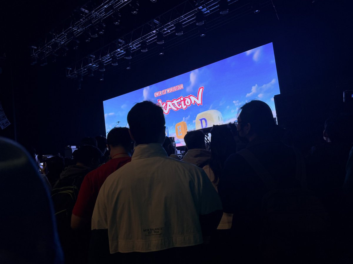 東京公演まで無事終了📣
3일 동안 고생 많았어요😌

 #QWER  #ROCKATIONinJAPAN