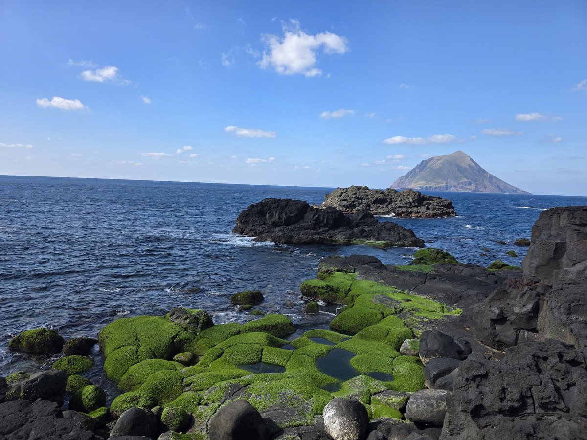shootforsato's tweet photo. 最高の八丈島旅でした👍
一眼レフの写真は枚数見るの怖いですが2000枚くらいありそう……
じっくり整理します！ https://t.co/3cSMeNaszU