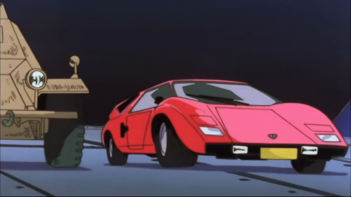 XT225_SEROW's tweet image. 不二子が選択した車種は #ランボルギーニ #カウンタック 。
リアウィング等のエアロパーツの追加が無いので初期型の #LP400 です。
日本でのスーパーカーブームの人気を象徴する車種でした。
北原建雄さんの作画は大塚康生さんと比べるとやはり車の特徴を掴むのは上手くないかな…。
#ルパン三世 #TVK