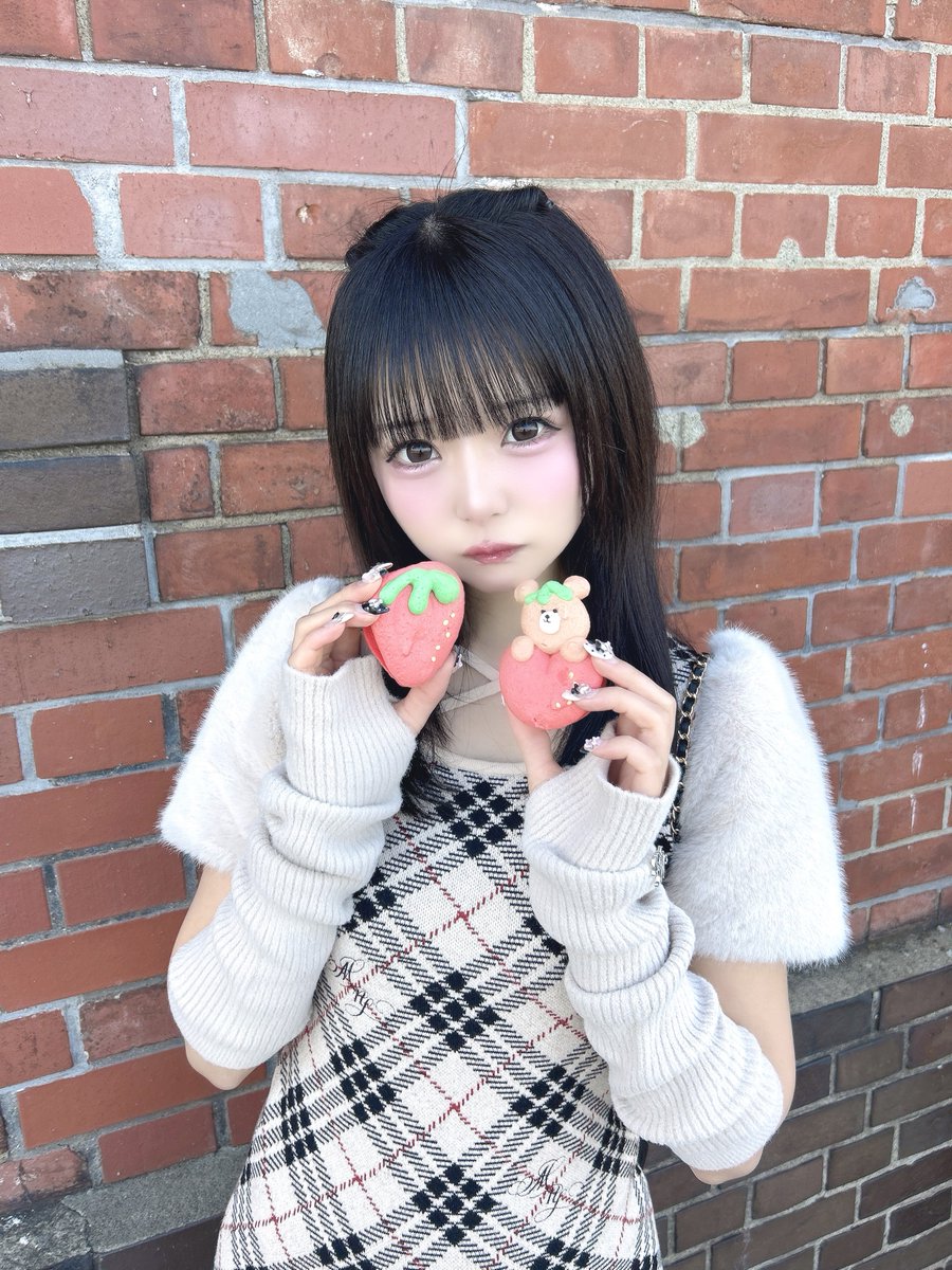 にゃん𛰙᭜ ᭜🍓♡