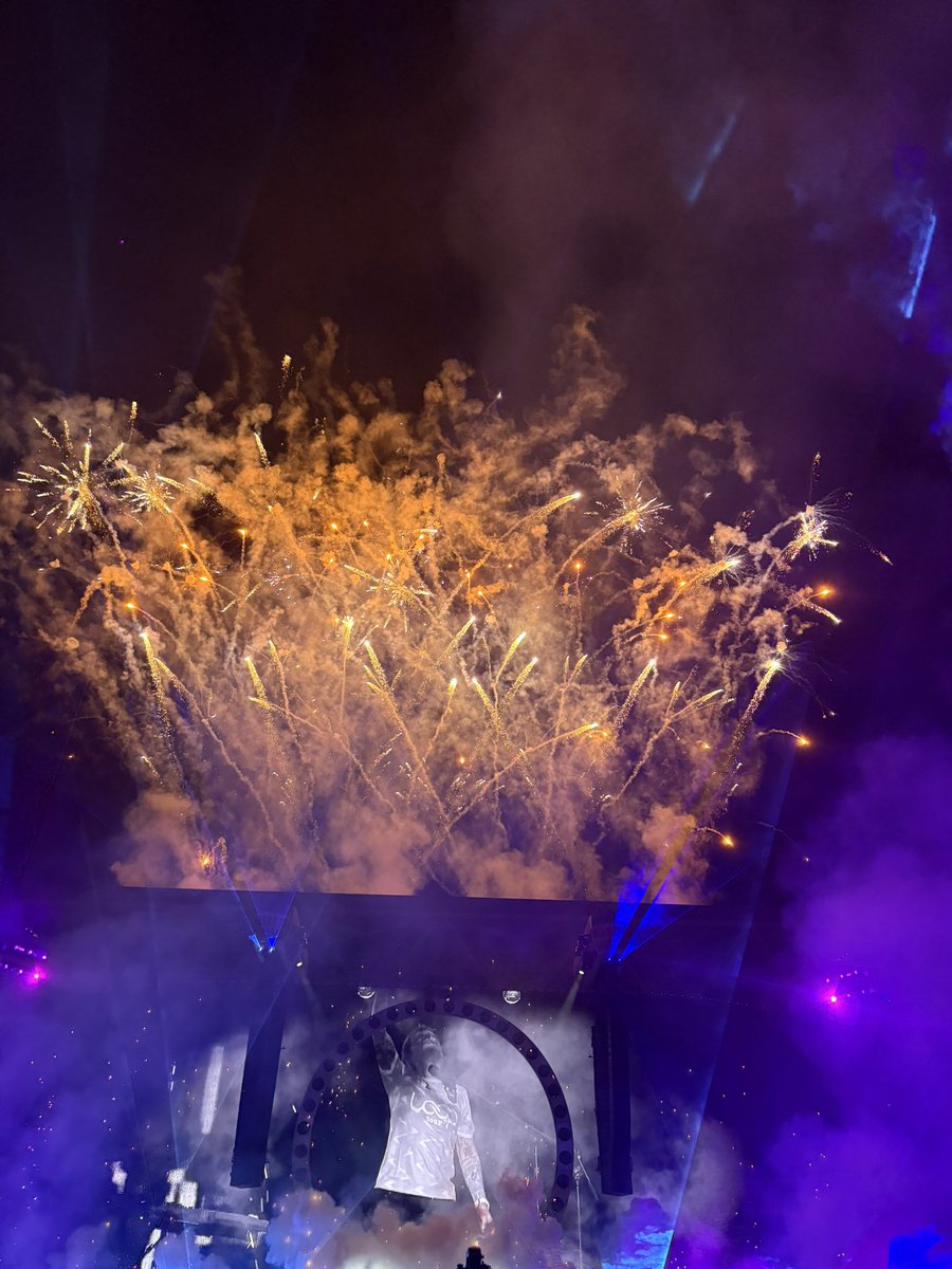 ムート tweet media