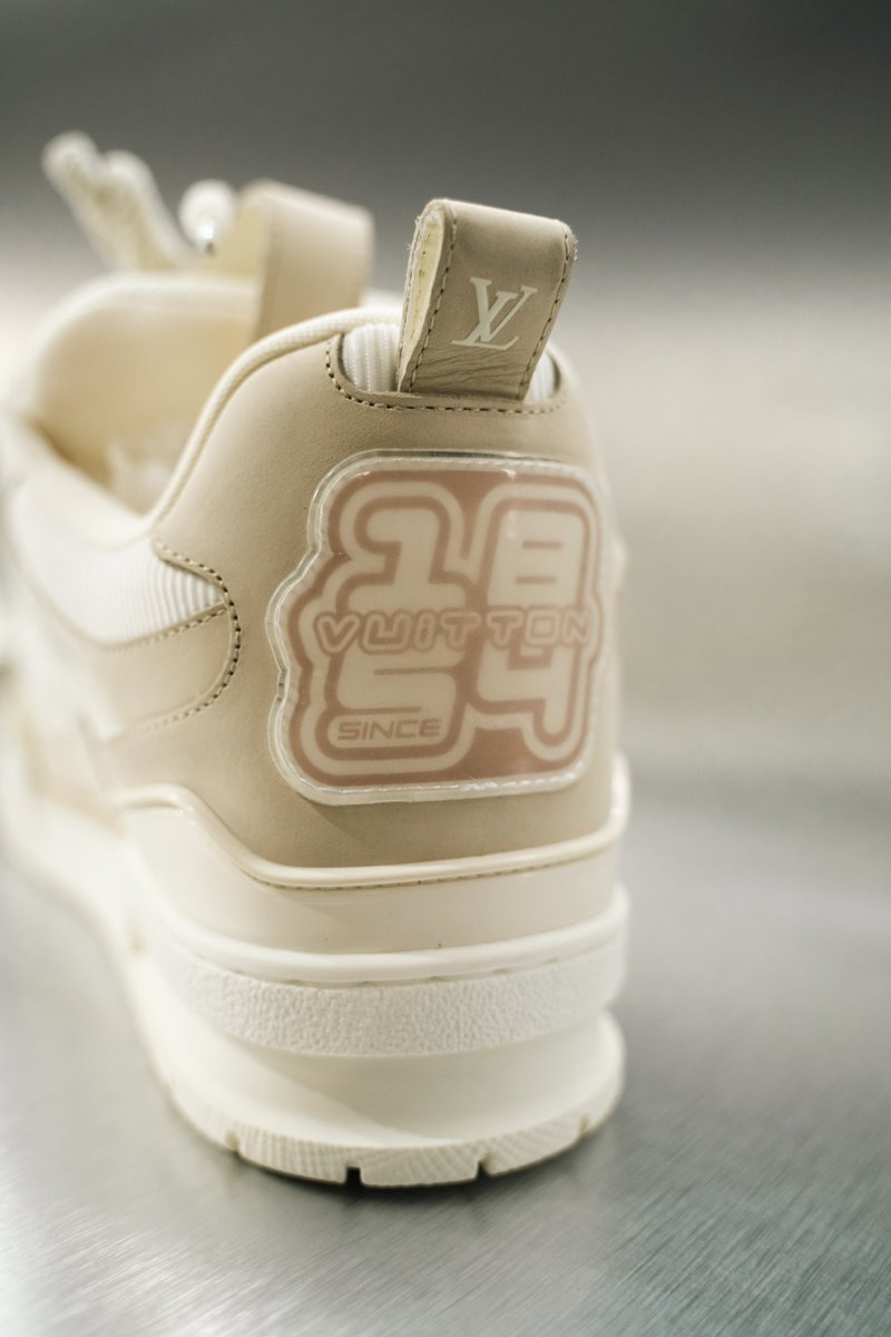 Louis Vuitton LV Skate.

Early 2000s skate silhouette —
rebuilt in full luxury form.

Layered creams.
Monogram detailing.
Heavy presence.