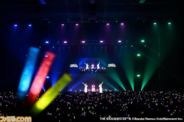 『アイマス ディアリースターズ』戸松遥さん（日高愛役）、花澤香菜さん（水谷絵理役）、三瓶由布子さん（秋月涼役）が17年ぶりの集結！
famitsu.com/article/202602…

3人揃ってのトークにフルボイス朗読劇、ライブで体感する876プロの軌跡

#DAY2_876プロフェス