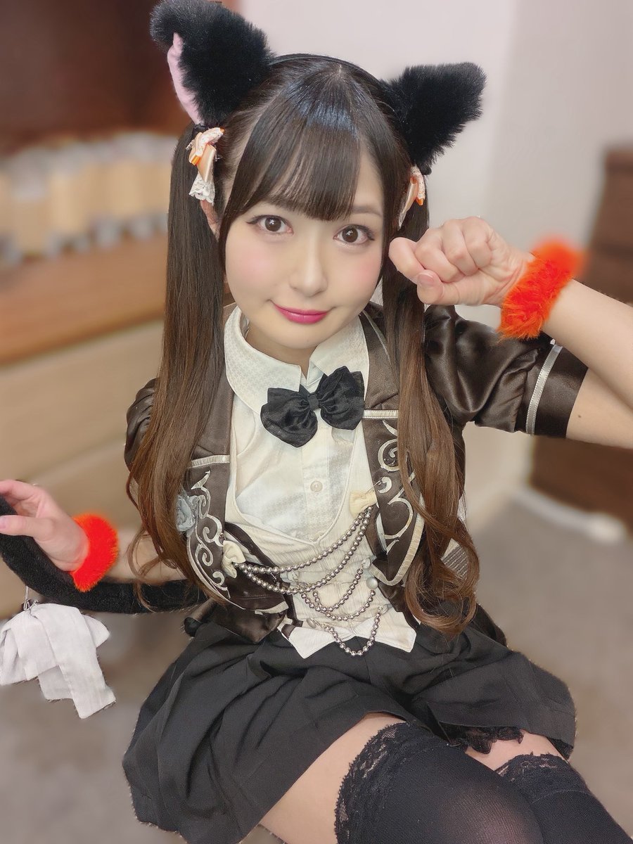 RT @shirosaki_maria: 浮気したら ひっかいちゃうよ🐈‍⬛✊🏻 #にゃん