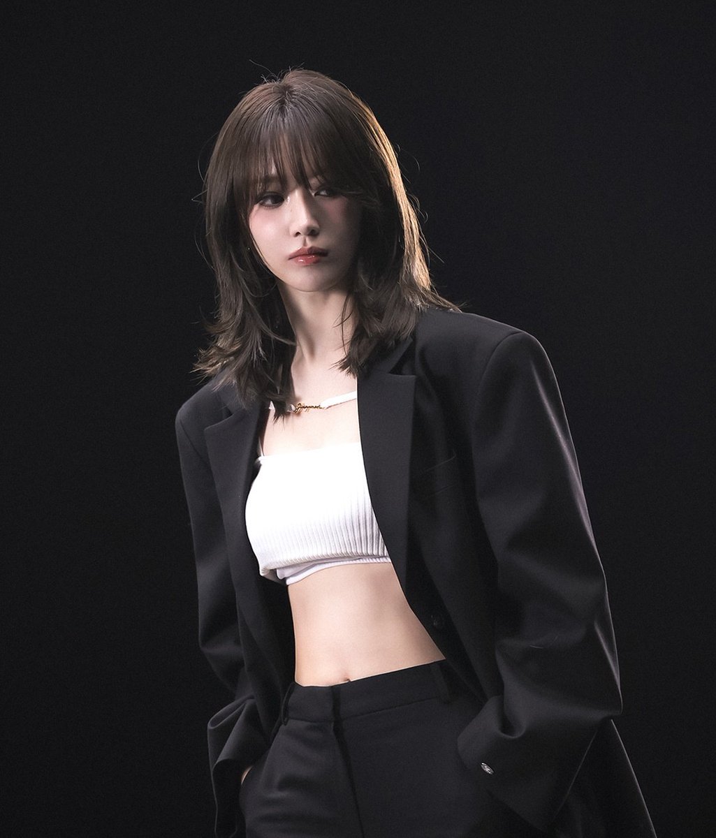 🫦
#SAKURA #사쿠라 #宮脇咲良