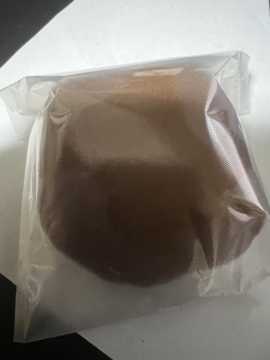 今年もうちで取れた金柑を使って作ったどら焼きをもらいましたε ›ᴥ‹ 3
めちゃウマです😋