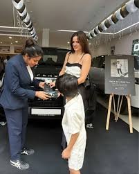 Hardik gifted a Black Land Rover Defender worth Rs 4 crore to his son Agastya and ex-wife Natasha.