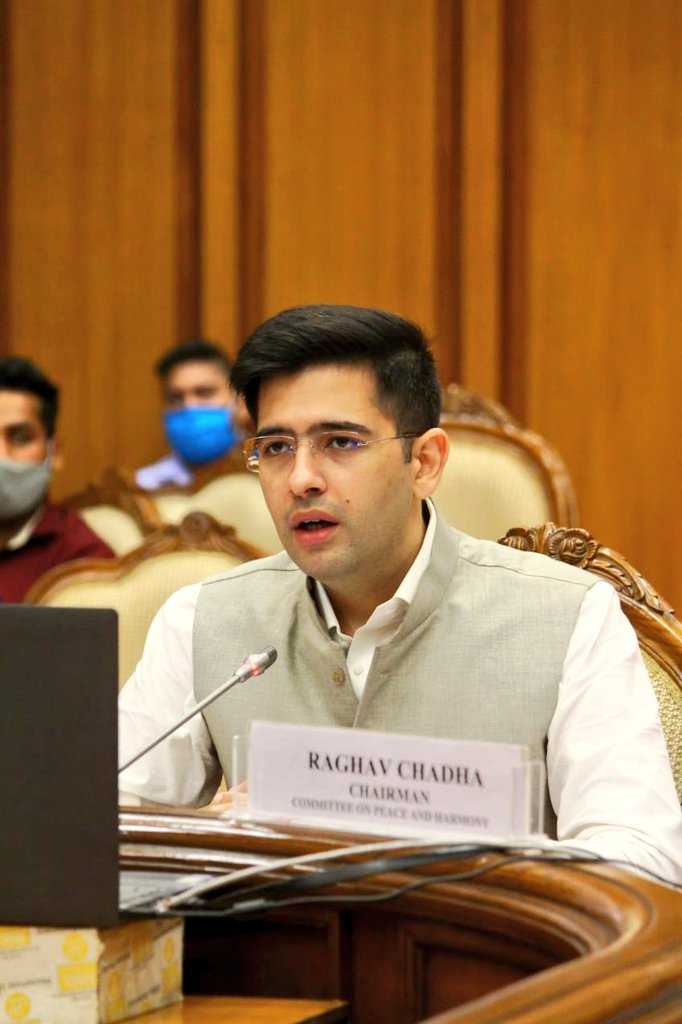 यह Raghav Chadha तो middle class और गरीब लोगों के पीछे हाथ धोकर पर गया है

संसद में उन्होंने अब टेलीकॉम कंपनियों द्वारा Prepaid Recharge खत्म होने पर 
Incoming Calls बंद करने के मुद्दे को मजबूती से उठाया

Prepaid Recharge खत्म होते ही Incoming Calls ब्लॉक करना 
उन बुजुर्गों और