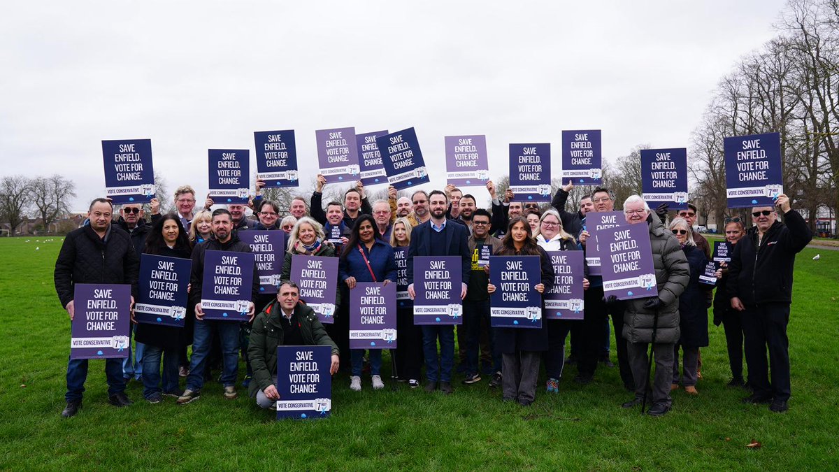 ChrisDey4Grange's tweet photo. Brilliant to have so many colleagues campaigning in Southbury yesterday.
Lots of residents telling us that they are fed up with this Labour Council. Switching their vote to us on May 7th to save Enfield.
Vote @Conservatives on May 7th
#saveEnfield https://t.co/o7HBJR2ire