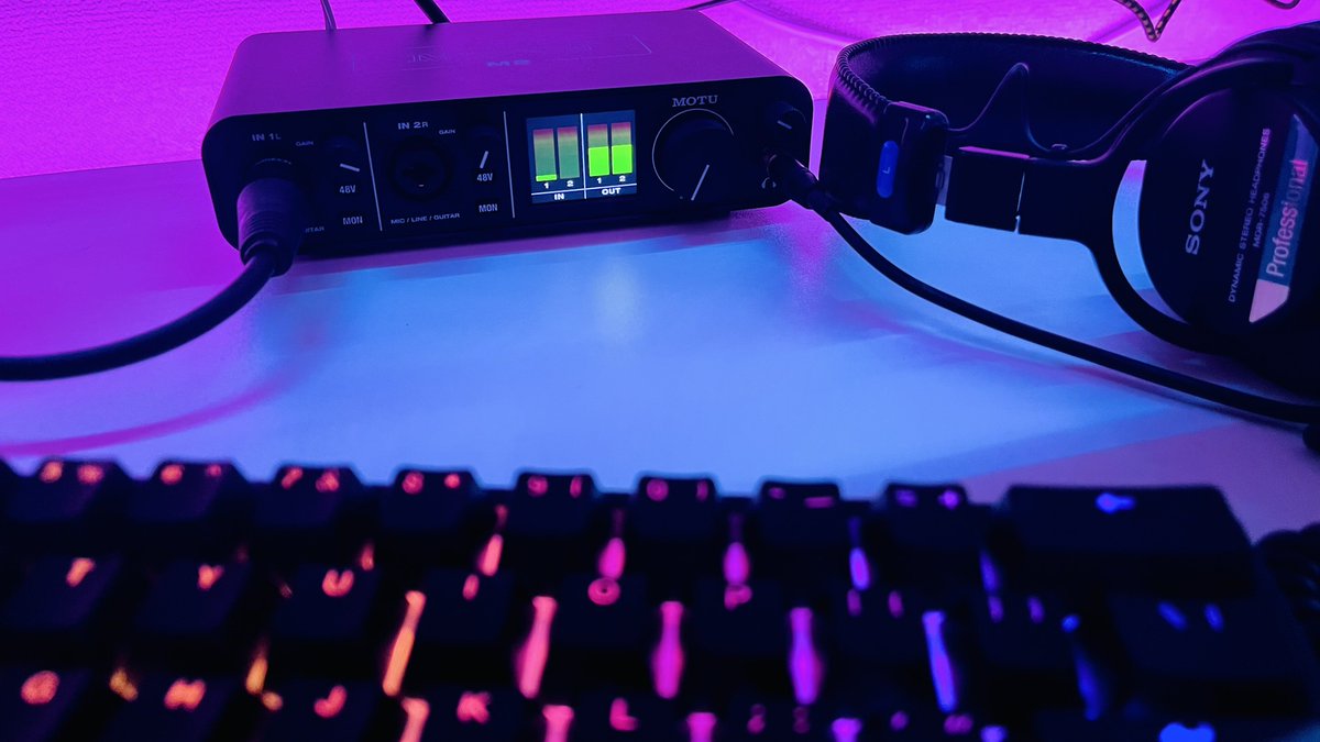 MOTU M2届いた🤍音良すぎ♪