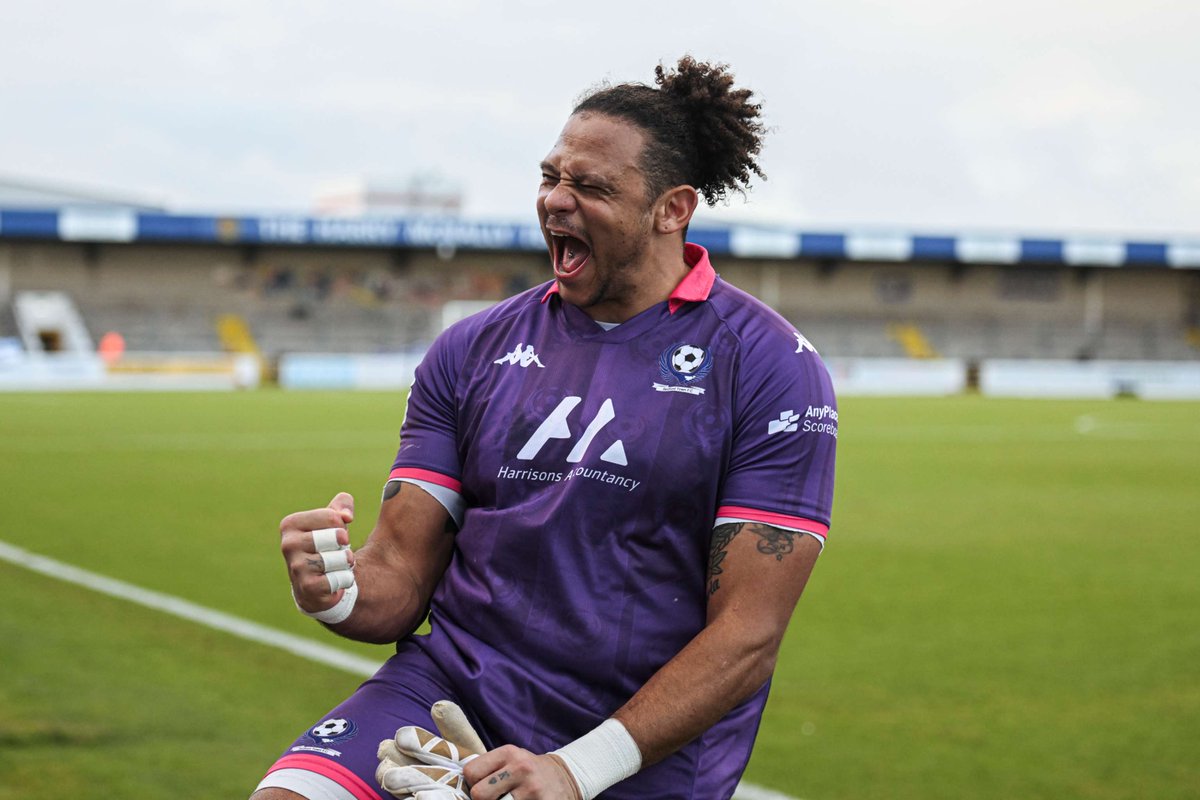 Wishing a very happy birthday to the wall that is Nathan Ashmore 🧱

Have a top day Ash! 💪 <a href="/ashmore77/">Nathan Ashmore</a>