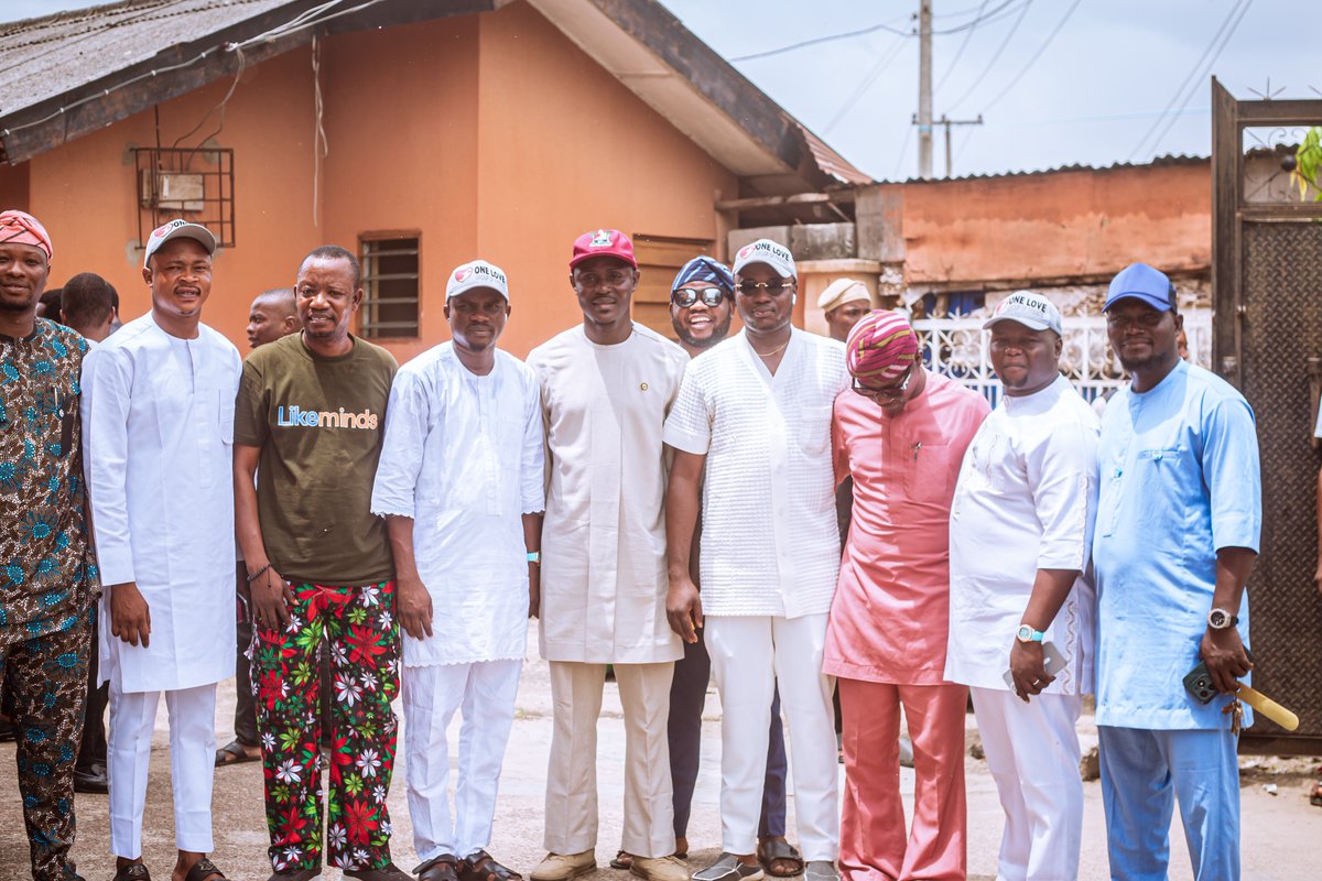 I had the privilege of attending the graduation ceremony of young tech talents in Badagry this weekend, another inspiring showcase of innovation and youth empowerment.

The initiative, organized by dedicated Badagry youths, trained over 50 students in tech and software testing