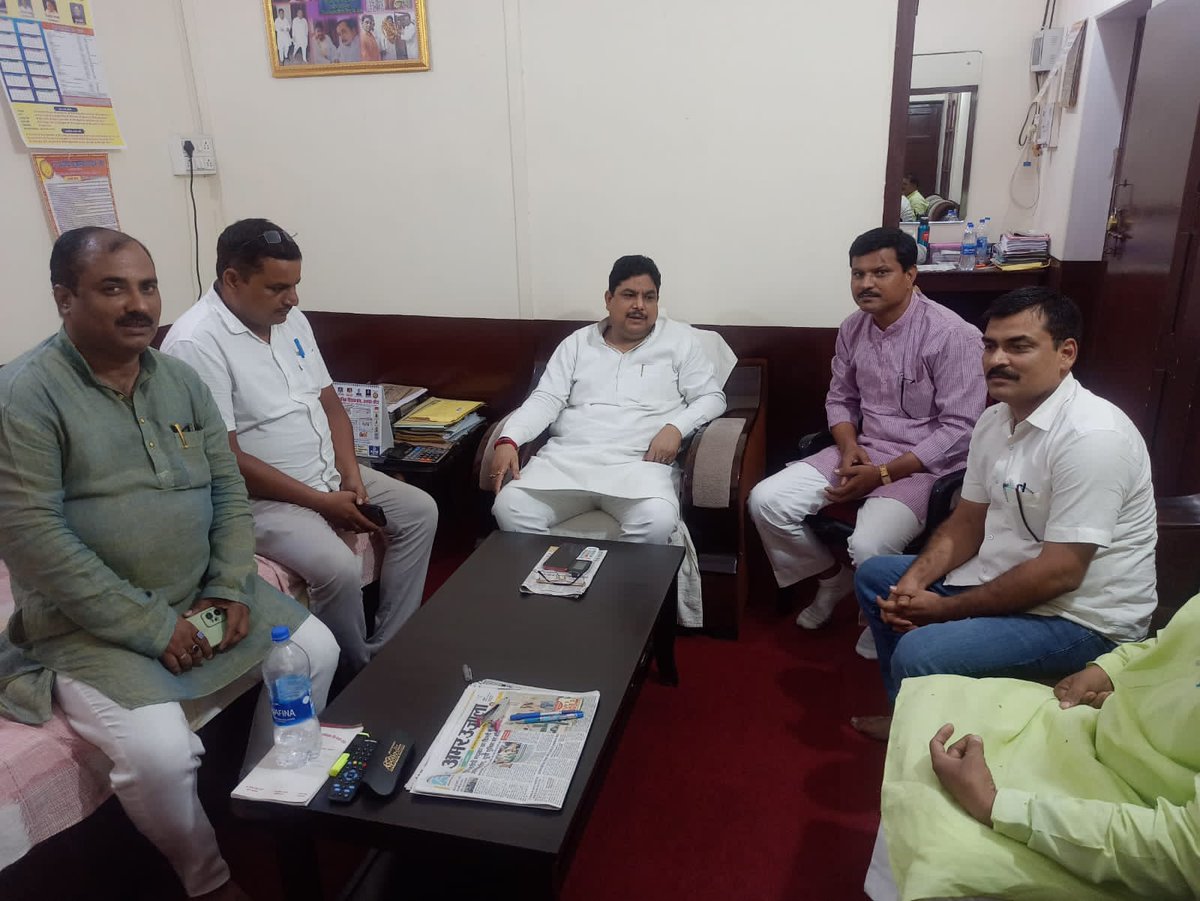 टीईटी अनिवार्यता से शिक्षकों को मुक्त कीजिए
#JusticeForTeachers
<a href="/PMOIndia/">PMO India</a> 
<a href="/PMOIndia_RC/">PMO India : Report Card</a> 
<a href="/dpradhanbjp/">Dharmendra Pradhan</a> 
<a href="/CMOfficeUP/">CM Office, GoUP</a> 
<a href="/Aamitabh2/">Amitabh Agnihotri</a> 
<a href="/AmarUjalaNews/">Amar Ujala</a> 
<a href="/Live_Hindustan/">Hindustan</a> 
<a href="/bstvlive/">भारत समाचार | Bharat Samachar</a> 
<a href="/DrDCSHARMAUPPSS/">Dr Dinesh Chandra Sharma</a> 
<a href="/DraupdiMurm/">India president Draupadi Murmu</a> 
<a href="/anandibenpatel/">Anandiben Patel</a>
<a href="/Jayant_R_Patil/">Jayant Patil- जयंत पाटील</a> 
<a href="/SanjaySinghmaw1/">Sanjay Singh ब्लॉक-मंत्री-UPPSS-mawai</a>