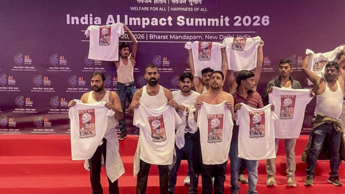 BIG BREAKING 🚨

Delhi court slams Congress's Shirtless protest at AI Summit, bail rejected!

JUDGE RAVI : "Right to protest isn’t a free pass; public order comes first"

"Shirtless activists accused of premeditated intrusion &amp; assault on official"

"Bail denied. Risk of fleeing